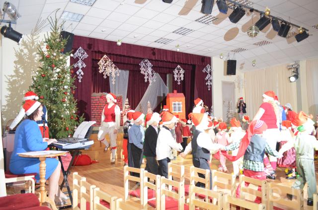Ziemassvētku pasākums 25.12.2013.Rugāju tautas namā
